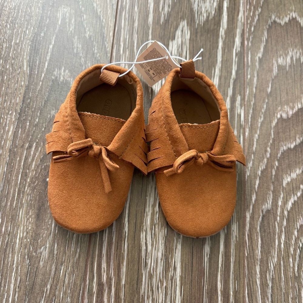 Old Navy Baby Brown Moccasins with Soft Suede 6-12M